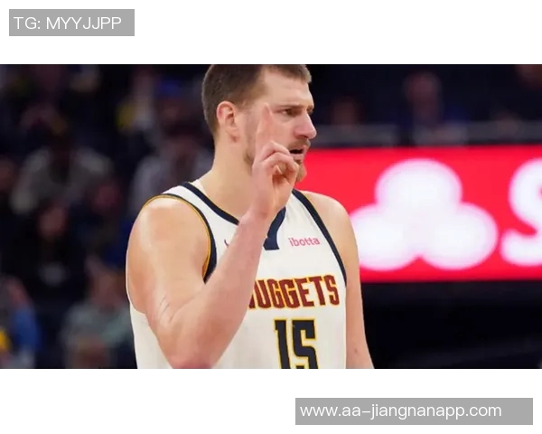 詹姆斯对裁判判罚表示不满强调约基奇未被吹罚的争议性接触问题 詹姆斯对裁判判罚表示不满强调约基奇未被吹罚的争议性接触问题